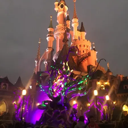F&b's Garden 10 Min Disneyland Paris *