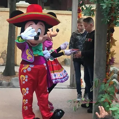 Semesterbostad F&b's Garden 10 Min Disneyland Paris