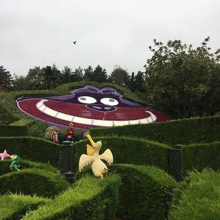 F&b's Garden 10 Min Disneyland Paris