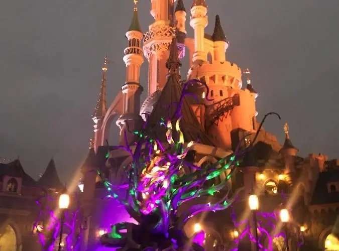 F&b's Garden 10 Min Disneyland Paris *
